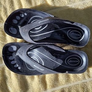 Aerosols sandals/flip flops